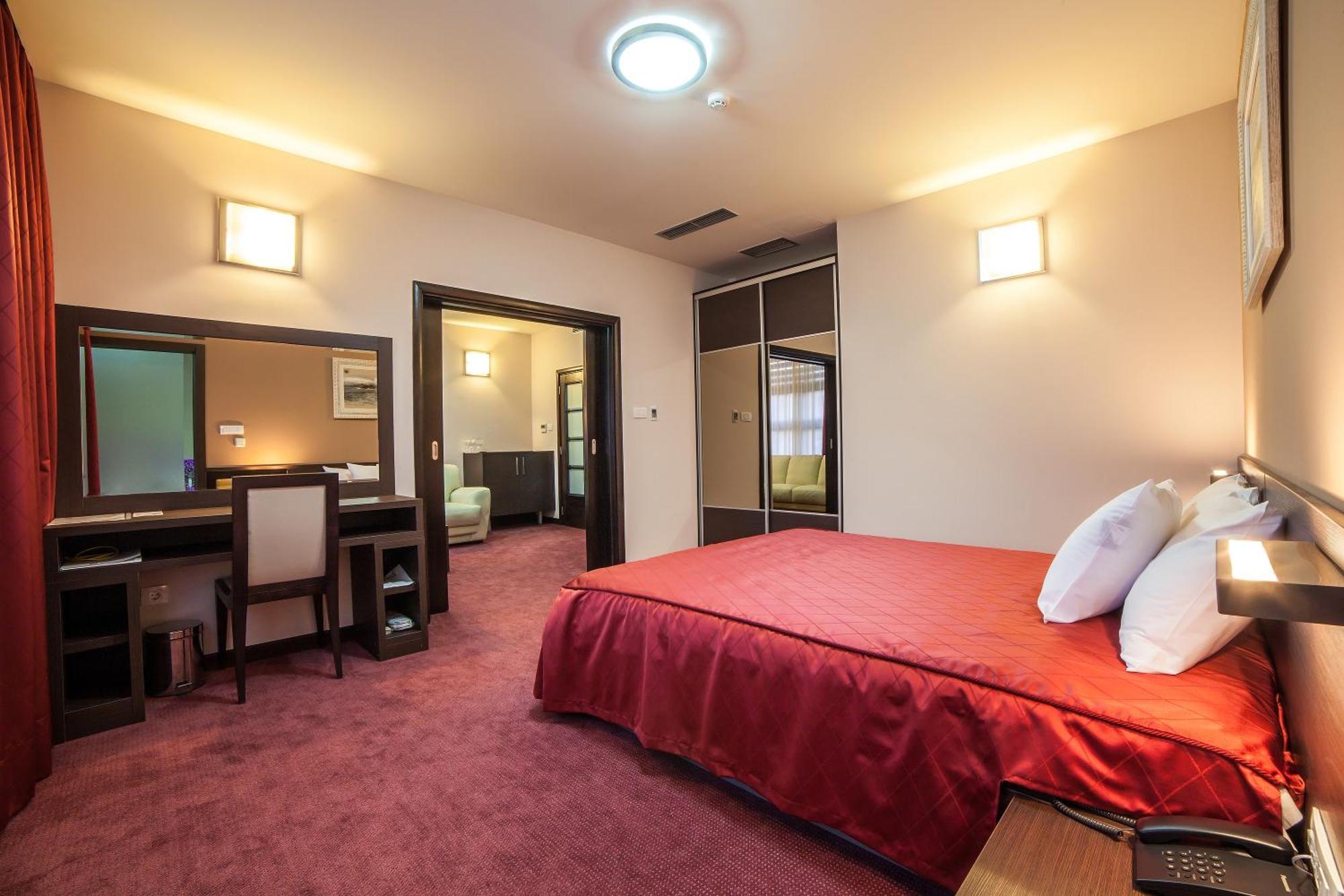 Hotel Terminus Podgorica Habitación foto