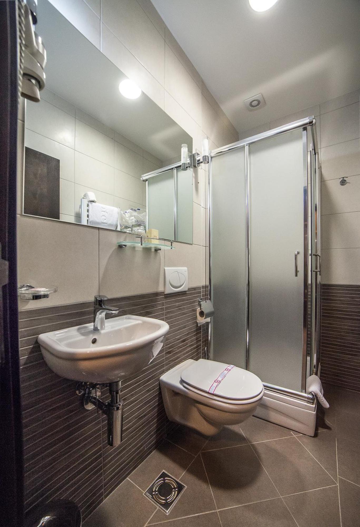 Hotel Terminus Podgorica Habitación foto